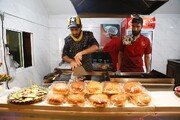 پاتوق خوش‌خوراک‌های تهران کجاست؟ | فست‌فودخورها حتما بخوانند