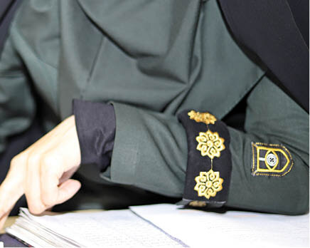 این زن متخصص رمزگشایی قتلهای پیچیده است | زن منافق ؛ مخوفترین قاتلی که دیدم | ماجرای عجیب مثلهکردن پسر توسط پدر ۸۰ ساله | قصه جالب کشف یک لنگه پا!