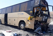 ببینید | تصادف خونین در آزادراه کاشان به نطنز ؛ ۱۹ نفر مجروح شدند