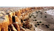 تصاویر | ماجرای کشف سازه ۲ هزار ساله در کرمان چه بود؟ | جزئیات تازه از سازه دست‌کند کنار رودخانه فهرج | سازه‌ کاربری مسکونی داشته؟