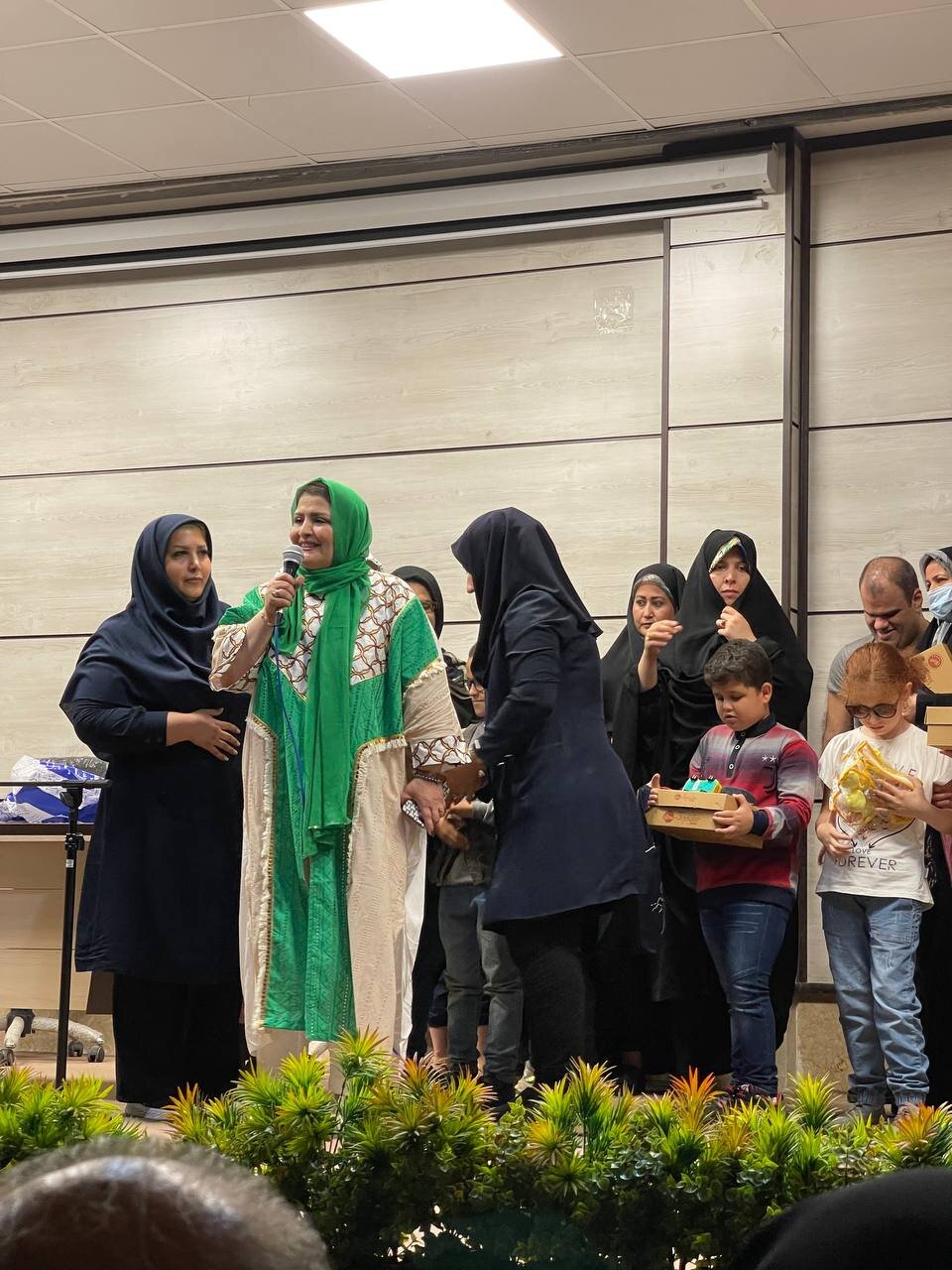 زنی که موهایش را تراشید و مبارزه را شروع کرد | از قصد خودکشی تا نجات اطرافیان