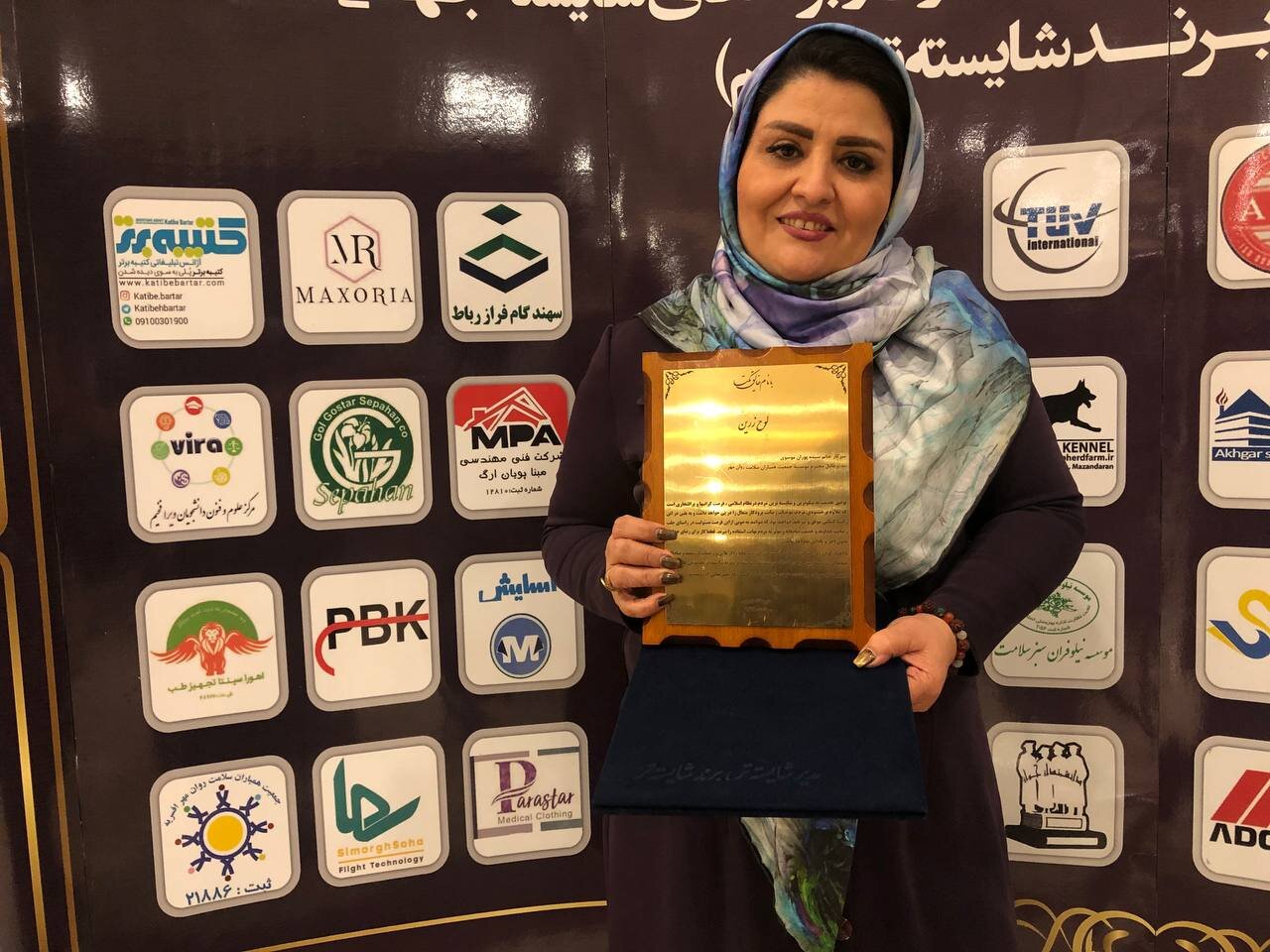 زنی که موهایش را تراشید و مبارزه را شروع کرد | از قصد خودکشی تا نجات اطرافیان