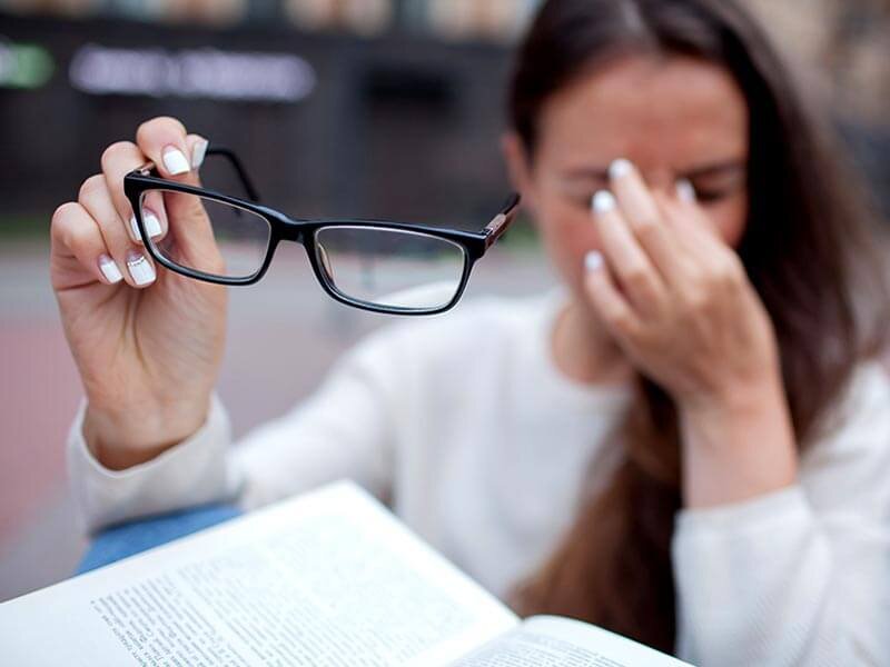 قطره چشمی که می‌تواند ۸۰ درصد مانع از افزایش نمره چشم شما شود | بالا رفتن نمره چشم مضرات زیادی مانند نازک و ضعیف شدن شبکیه خواهد شد