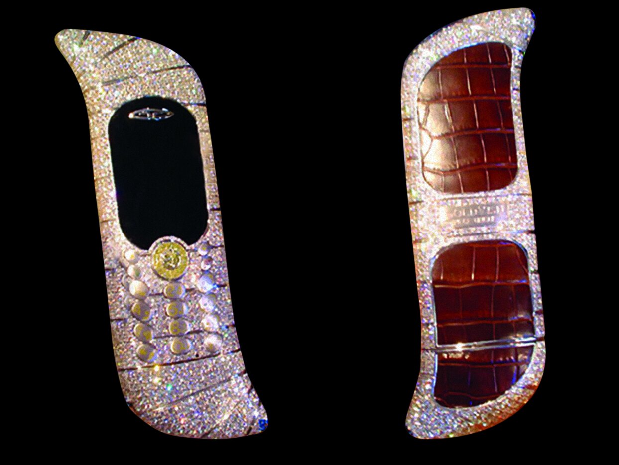 از خواندن این اعداد سرگیجه میگیرید ؛ گرانترینهای دنیا اینجا جمع شده اند | این ساعت ۱۲۵/۰۰۰/۰۰۰/۰۰۰ تومان قیمت دارد | گرانترین موبایل دنیا چند؟