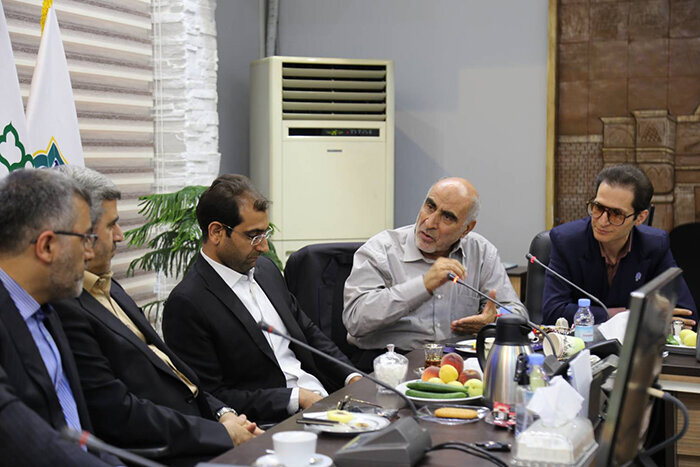 فعالیت دستفروشان در زمان تعطیلی بازار تهران | حساب دستفروشان نیازمند از متخلفان جدا میشود