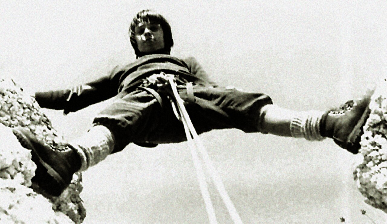 مرد عنکبوتی واقعی را ببینید | تصاویری خارقالعاده از مردی که با دستانی چسبناک از دیوار بلندترین برج های جهان بالا رفته است