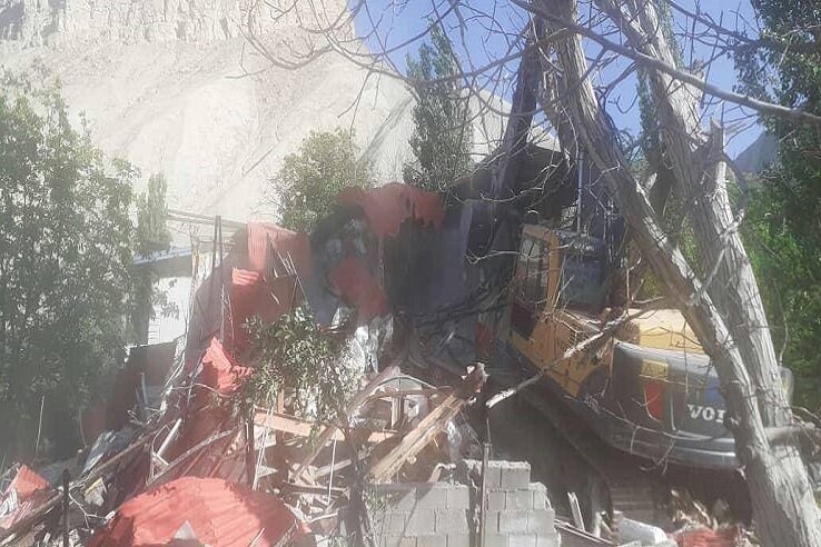 تصاویر| ۷ ویلای غیر مجاز در فیروزکوه تخریب شد
