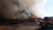ببینید | مهار آتش‌سوزی گسترده مرکز بازیافت زباله کرمانشاه بعد از ۲ ساعت
