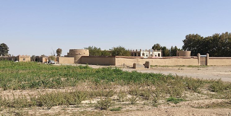 «تیر و کمان» تنها سلاح نگهبانان برای محافظت از مال و ناموس ساکنان قلعه زرنان