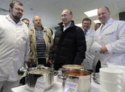 سرآشپز شورشی پوتین کیست؟ | از کیوسک هات‌داگ فروشی تا میزبانی ژاک شیراک و پوتین!
