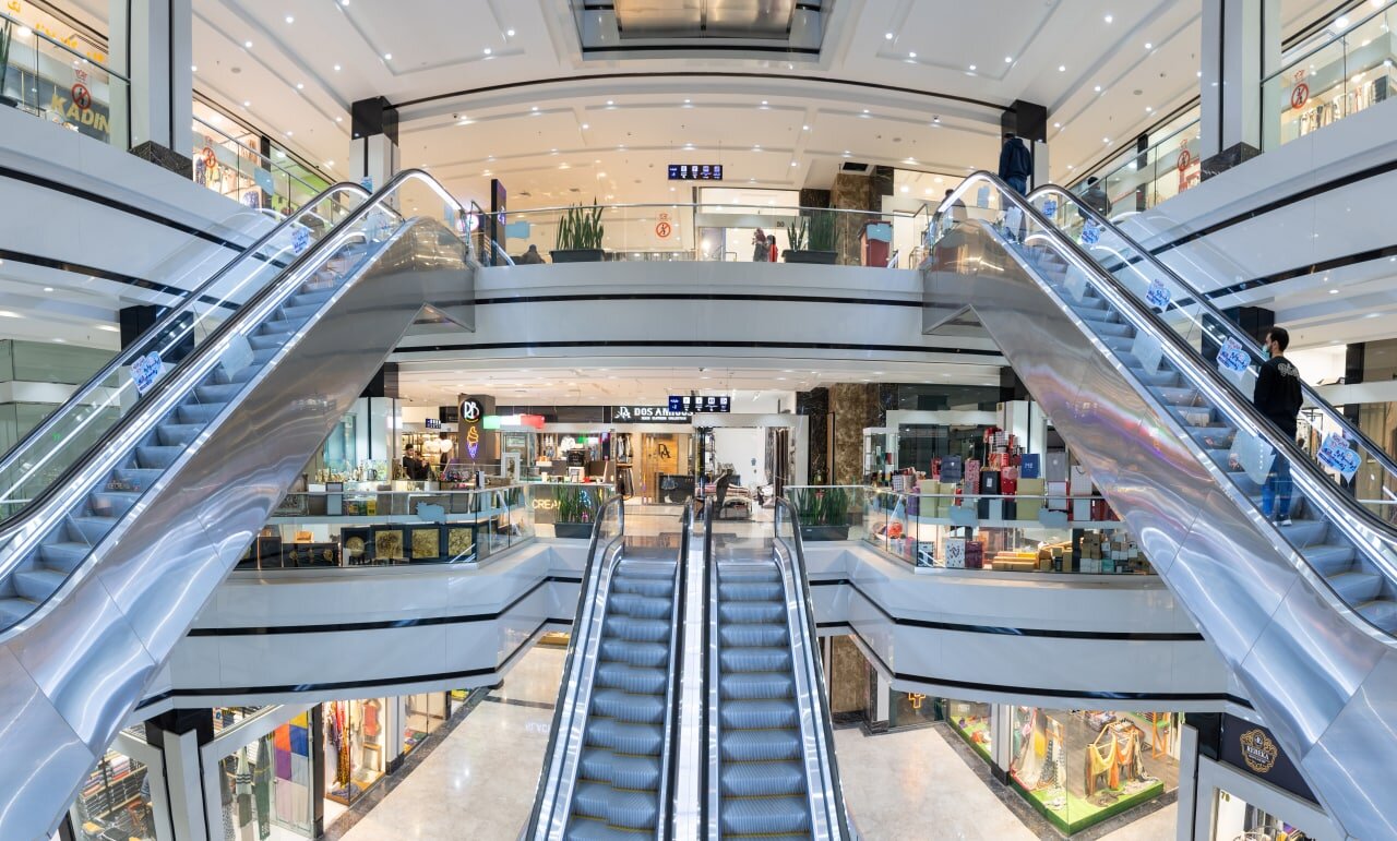 لذت خرید زیر سقف شگفتانگیز تاریخ