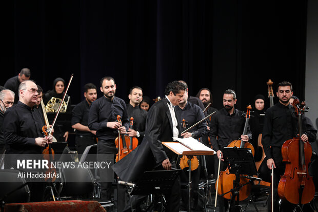 در کنسرت شب گذشته تالار وحدت چه گذشت؟ | از مرتضی حنانه و جواد معروفی تا کامبیز روشنروان