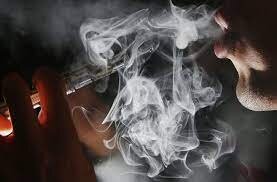 چرا بعضی افراد گرایش بیشتری به مصرف موادمخدر دارند? |محیط، وراثت، پیشینه خانوادگی، ویژگیهای شخصیتی و حتی استرس میتوانند عوامل گرایش به مصرف مواد مخد