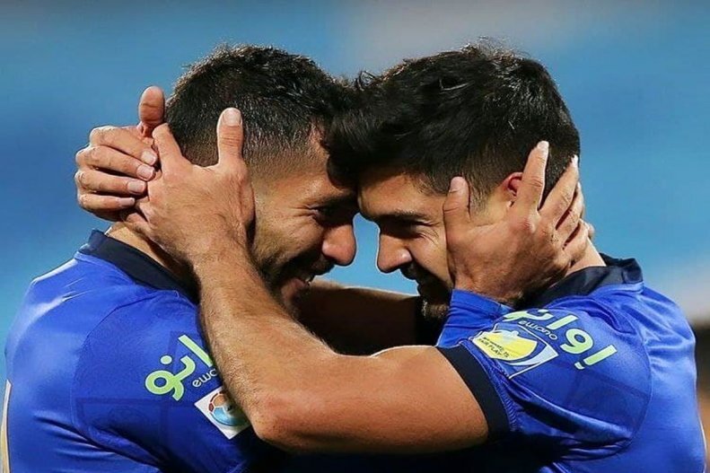 ۶ بازیکن استقلال در لیست سیاه جواد نکونام