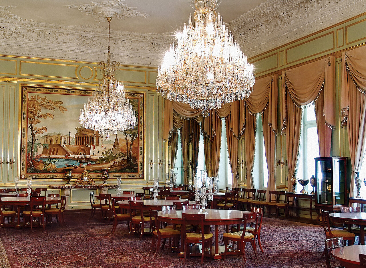 اینجا تفرجگاه شاهان قاجار و پهلوی بوده است