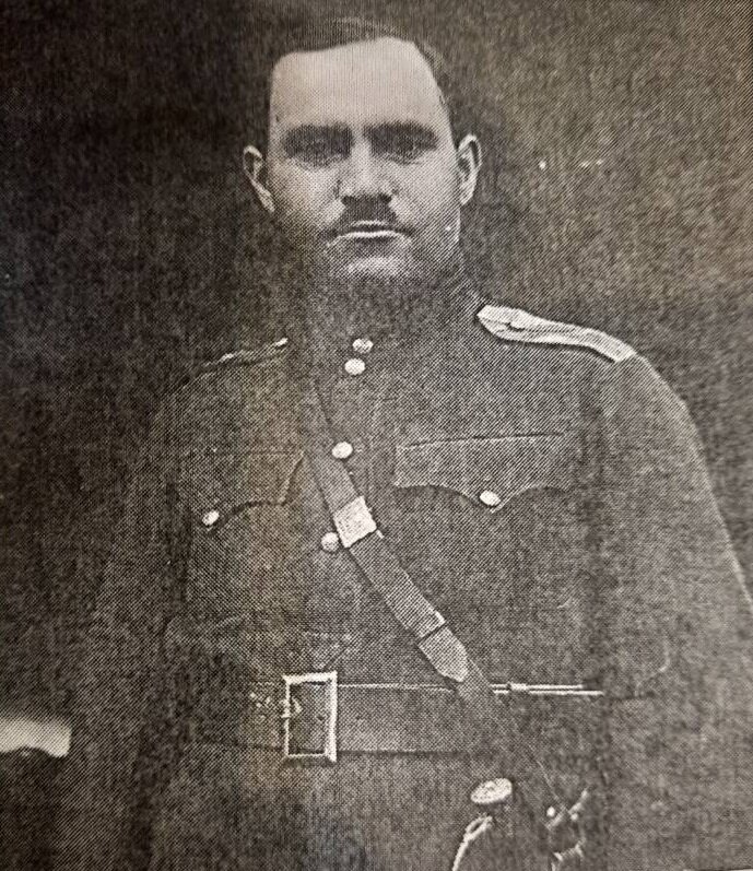 مستند باورنکردنی حمل چراغ راهنمایی در کولهپشتی ماموران