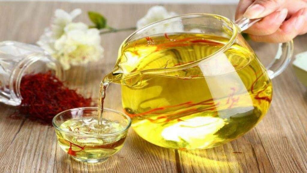 چگونه مانع از پیری زودرس پوست شویم | انجام چه کارهایی به جوانسازی پوست کمک میکند