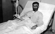 ببینید |  لحظه انتقال حضرت آیت‌الله خامنه‌ای پس از ترور به بیمارستان