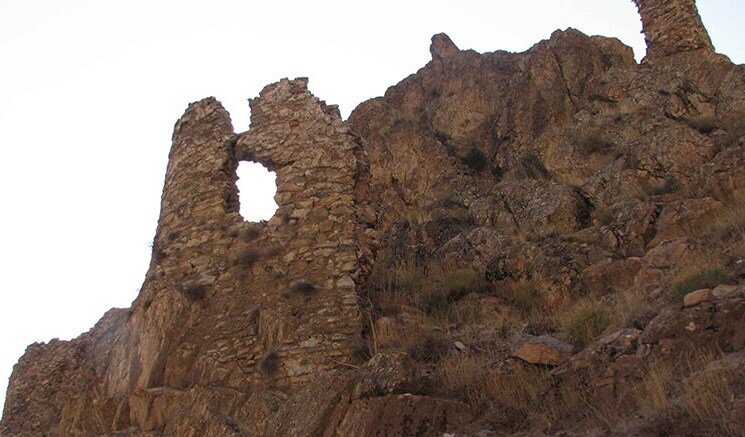 رمزگشایی از نام قلعه مازیار| قلعه تاریخی روستای امامه را چه کسی ساخت؟