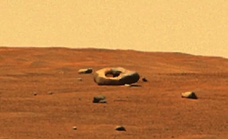 عکس | کشف یک دونات عجیب در مریخ!