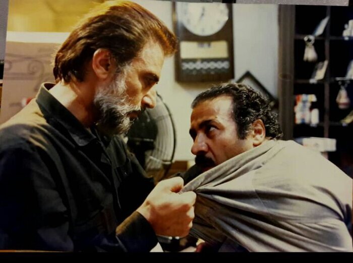 در صحنههای عروسی این فیلم همه سر برهنه و در حال خوردن مشروب بودند | آن شب دفتر حزب جمهوری اسلامی منفجر شد و ما ...