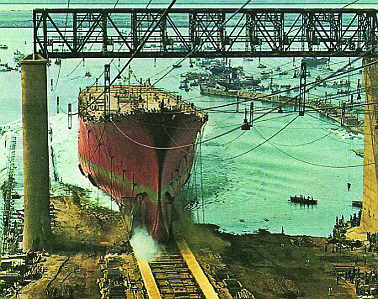 ماجرای کشتی رافائل ایتالیایی ها در ایران/ سرنوشت تلخ تایتانیک ایرانی 1 سرنوشت تلخ تایتانیک ایرانی ؛ مجللترین کشتی تفریحی ایران چه شد؟ | ماجرای جالب خرید کشتیهای ۹۰ میلیون دلاری ایتالیایی توسط ایران