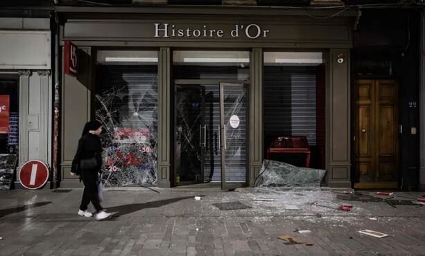 تصاویر و ویدئو | فرانسه در هشدار قرمز؛ درخواست‌ها از مکرون برای اعلام وضعیت اضطراری