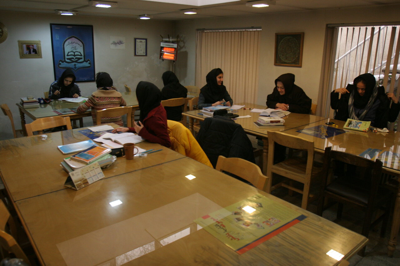 قهرمان دیروز | میراث ماندگار یک روحانی در محله حصاربوعلی | این خانه وقف دانش است