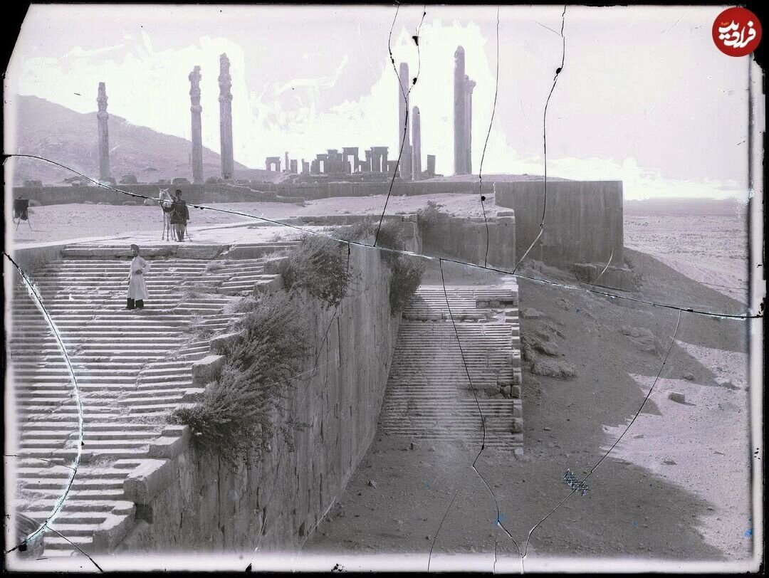 تصاویری جالب و دیده نشده از تخت جمشید در زمان قاجار