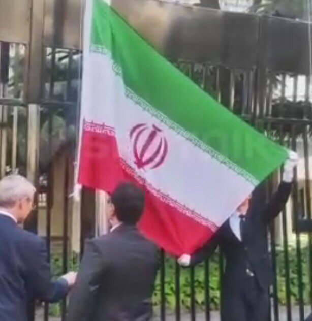 عکس| برافراشتن پرچم ایران در سازمان شانگهای