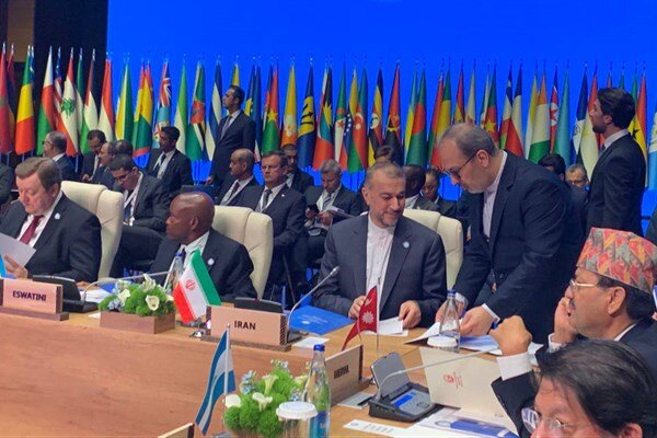 تأکید امیرعبداللهیان بر لزوم خاتمه جنگ در اوکراین در نشست باکو