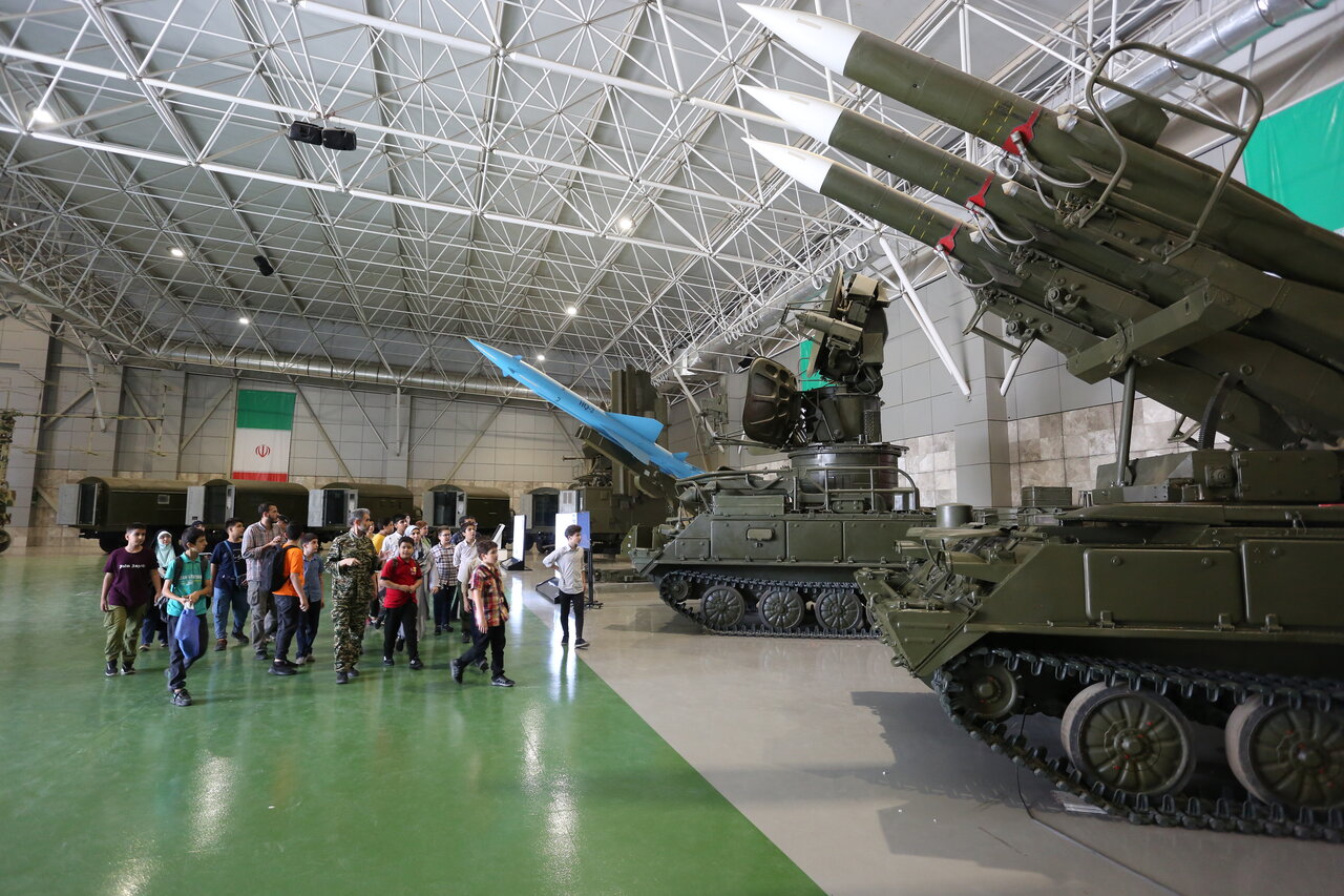 گزارش تصویری | دستاوردهای غرورآفرین | از موشکهای دوربرد تا پهپادهای رادارگریز
