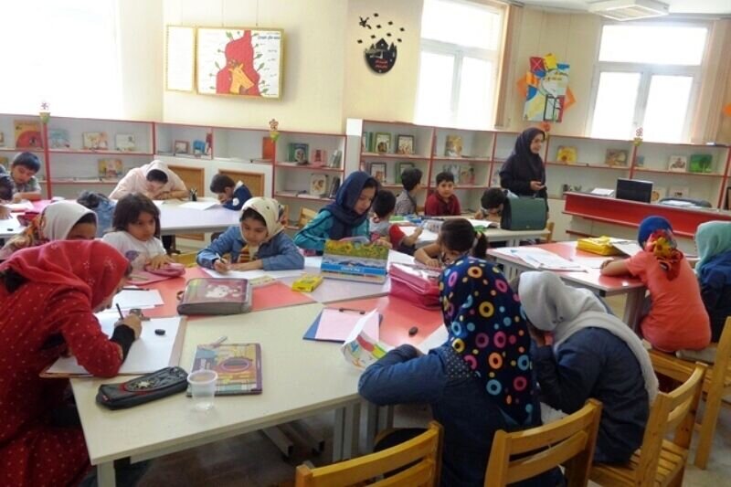 کتاب های «تن­ تن» بچه­ ها را از مطالعه دور می­ کند| در ادبیات کودک از کشورهای عربی بیشتر کار خوب داریم