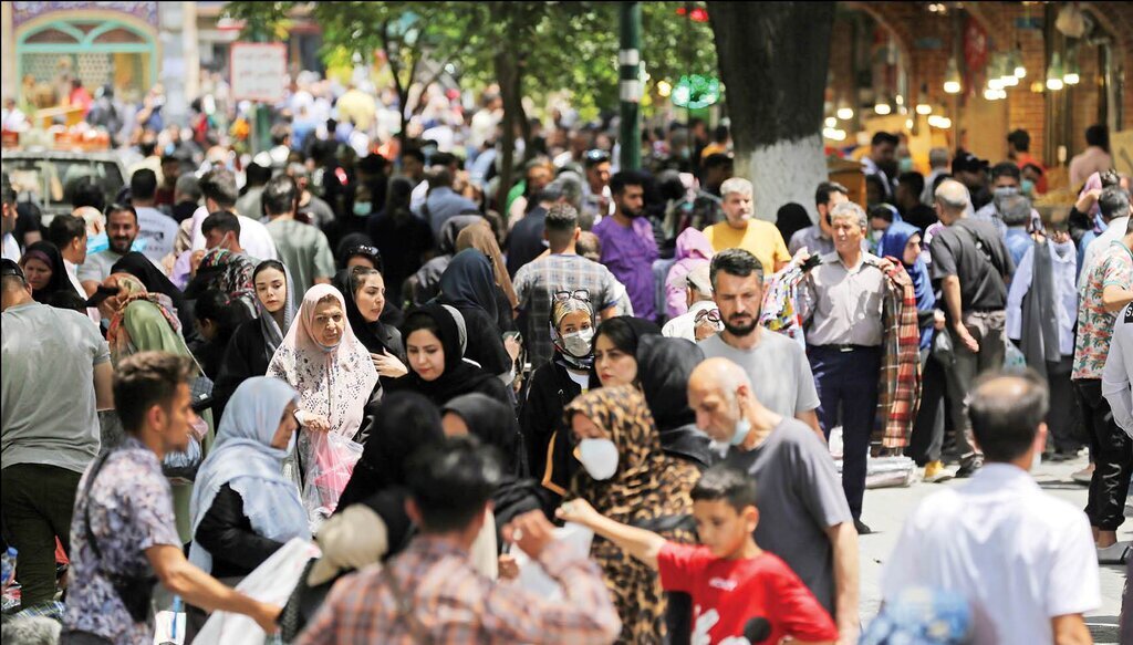 سرعت حیرت انگیز تغییر نرخ باروری در کشور | حرف نادرستی که باعث کاهش فرزندآوری شد بحران میانسالی ایران