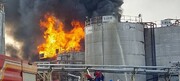 جزئیات آتش سوزی مخزن‌های نفتی شهرک صنعتی خلیج فارس بندرعباس | ۸ نفر مصدوم شدند