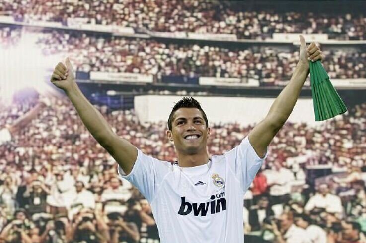 عکس | مسی یا رونالدو؟ | بهترین انتقال تاریخ فوتبال انتخاب شد!