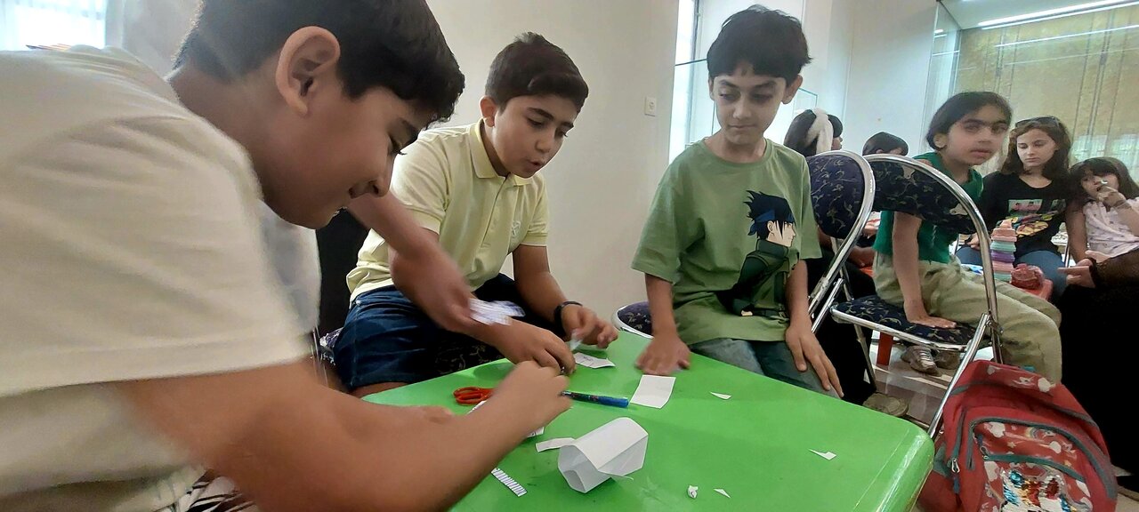 قصه‌های کودکانه در کوشک احمدشاهی