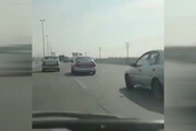 ببینید | رانندگی جنون‌ آمیز با مرسدس بنز وسط اتوبان‌های تهران
