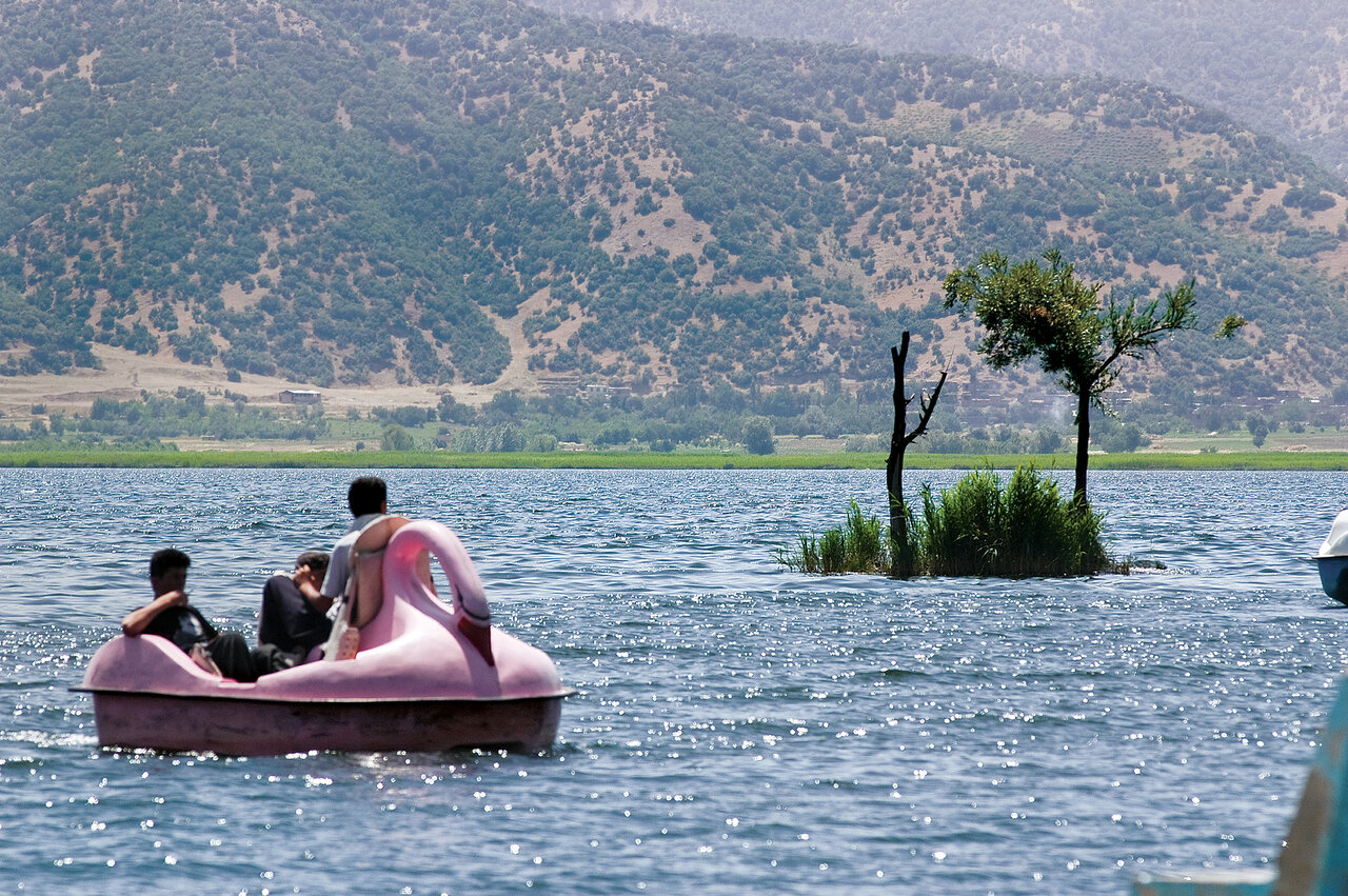 بزرگترین دریاچه آب شیرین جهان در ایران