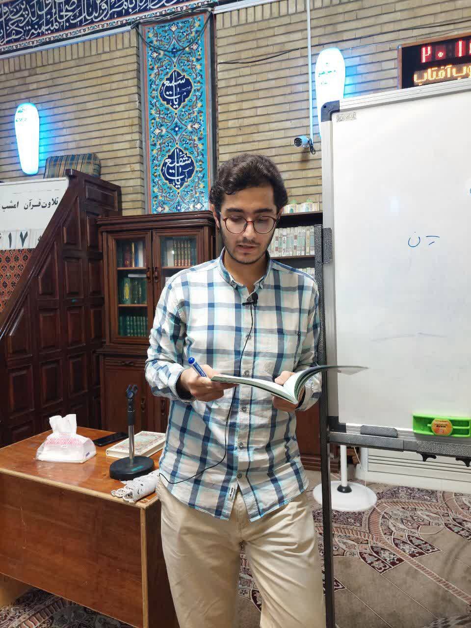 محفل قرآنی معروف محله اکباتان | نذر قرآنی شنبههای جوان دهه هشتادی