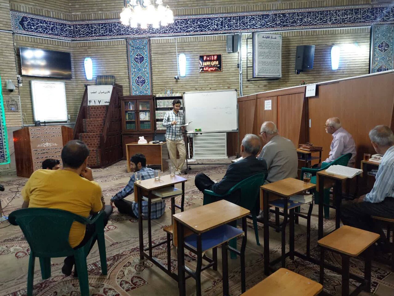 محفل قرآنی معروف محله اکباتان | نذر قرآنی شنبههای جوان دهه هشتادی