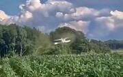 تصاویر لحظه سقوط عجیب هواپیما پس از برخاستن!