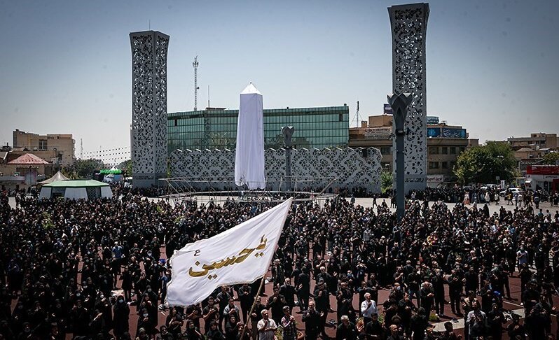 این میدان تهران همیشه بوی محرم میدهد