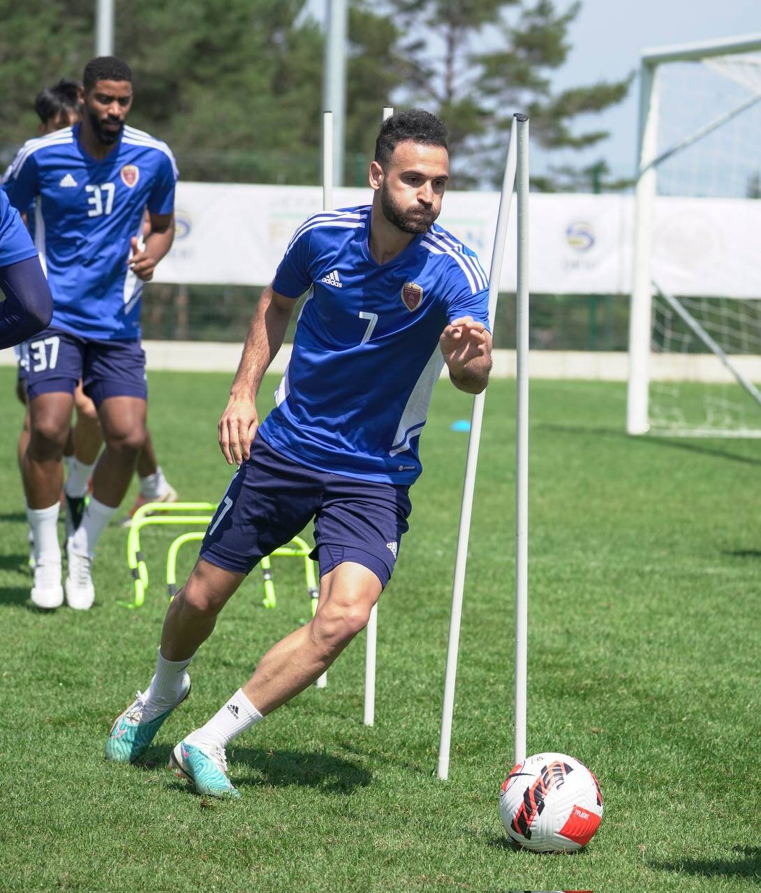 عکس | رونمایی از ستاره محبوب پرسپولیسیها با شماره ۷ و پیراهن آبی!