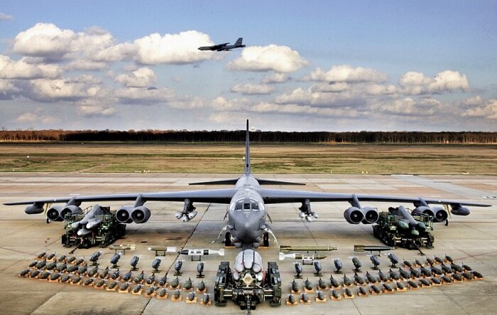 آشنایی با بمب افکن استراتژیک راکول بی-۱ لنسر