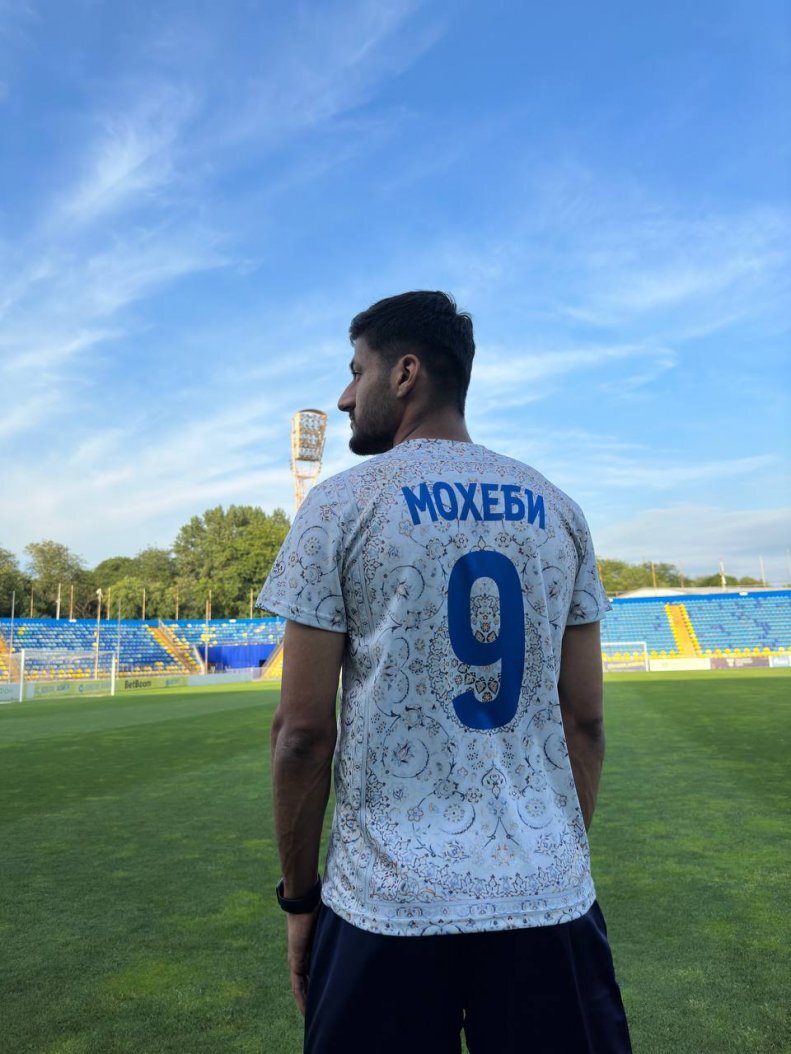 عکس | استایل جدید ستاره استقلالی | لژیونر ملیپوش ایران تک رقمی شد!