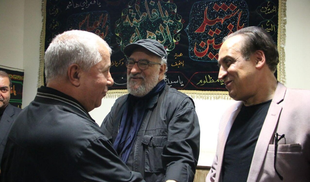 عزاداری هنرمندانه | حضور چهرههای شناختهشده سینما و ورزش در هیئت «غریب مدینه»