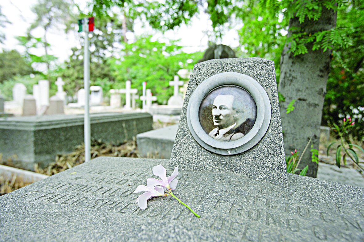 نوه چرچیل، پزشک دربار قاجار و معمار راهآهن تهران در ایستگاه آخر | سفر به دنیای پشت دیوارها