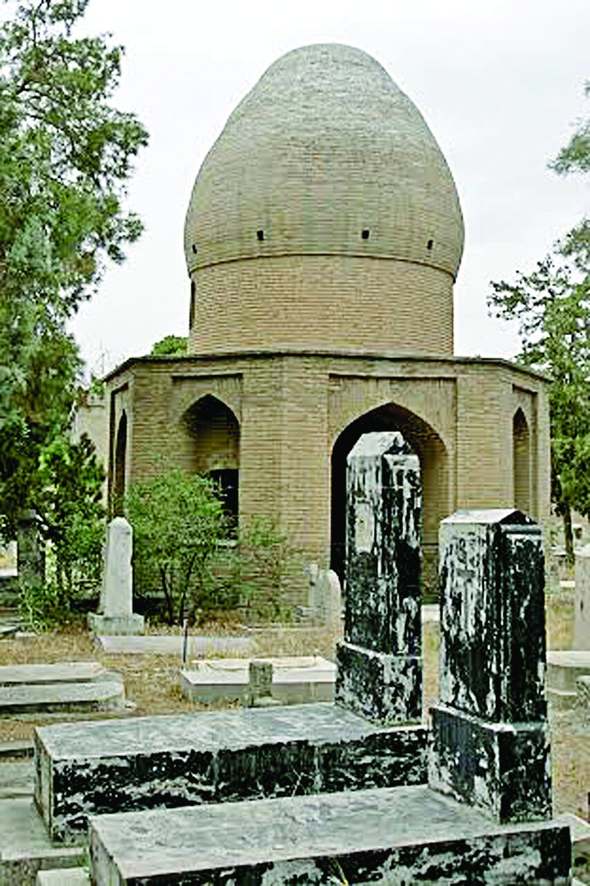نوه چرچیل، پزشک دربار قاجار و معمار راهآهن تهران در ایستگاه آخر | سفر به دنیای پشت دیوارها