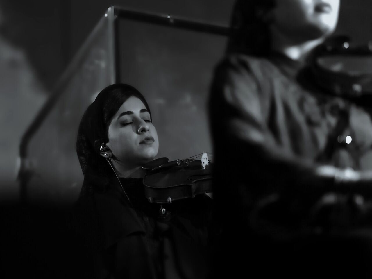 گریه نوازندگان در کنسرت علیرضا قربانی